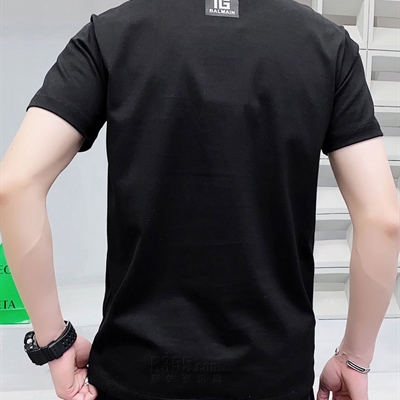 市场上装-T恤-欧货T恤