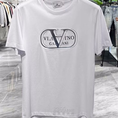 市场上装-T恤-欧货T恤