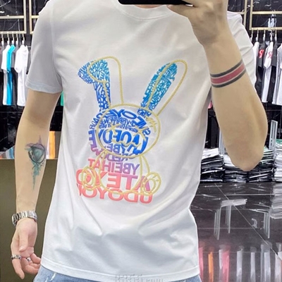 市场上装-T恤-欧货T恤