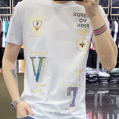 市场上装-T恤-欧货T恤