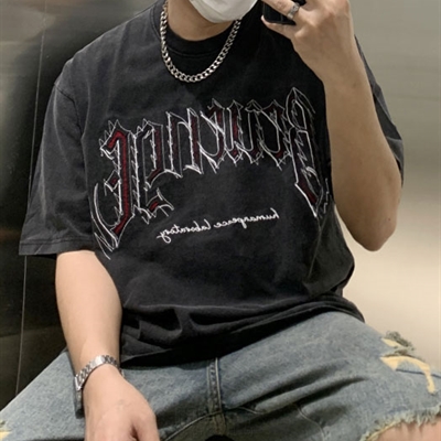 市场上装-T恤-电商T恤