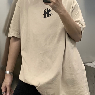 市场上装-T恤-电商T恤