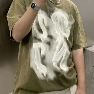 市场上装-T恤-电商T恤