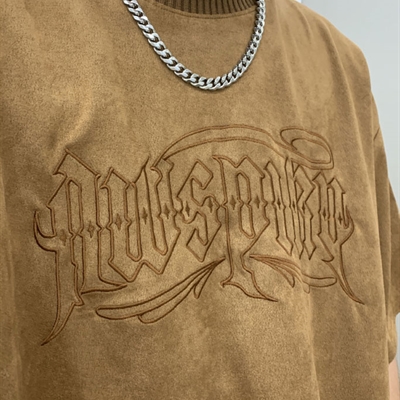 市场上装-T恤-电商T恤