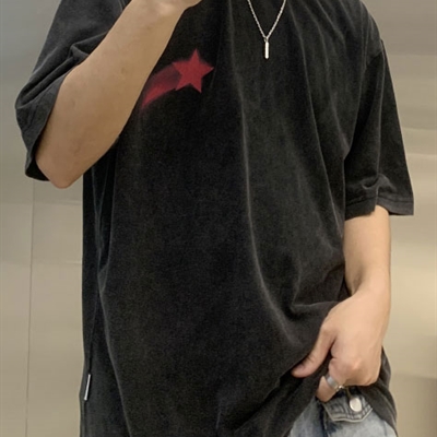 市场上装-T恤-电商T恤