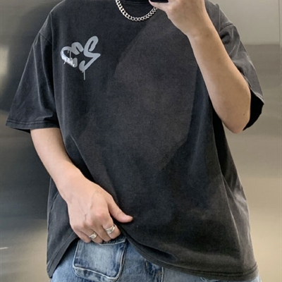 市场上装-T恤-电商T恤