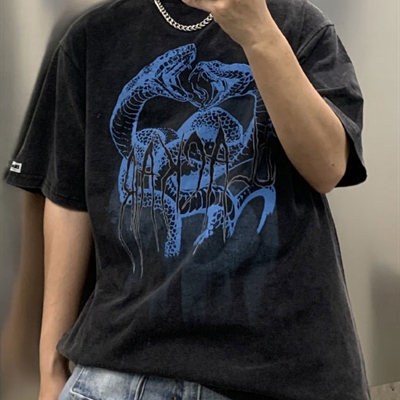 市场上装-T恤-电商T恤