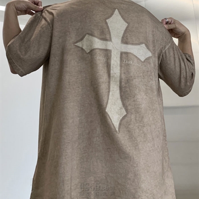 市场上装-T恤-电商T恤