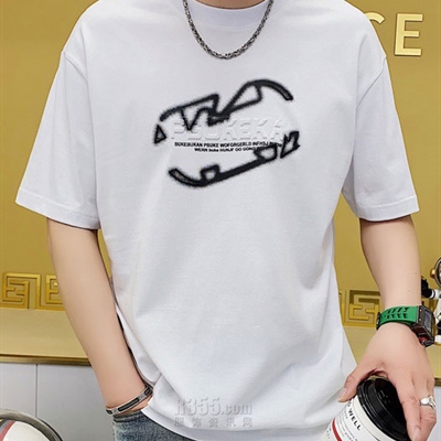 市场上装-T恤-欧货T恤