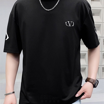 市场上装-T恤-欧货T恤