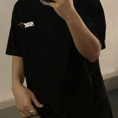 市场上装-T恤-电商T恤