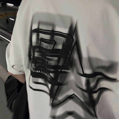 市场上装-T恤-电商T恤