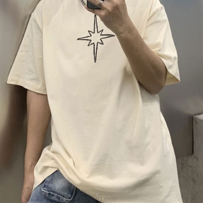 市场上装-T恤-电商T恤