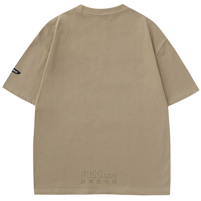 市场上装-T恤-电商T恤