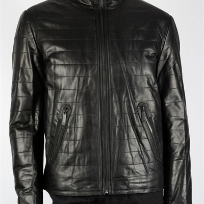 市场上装-皮衣-商务皮衣