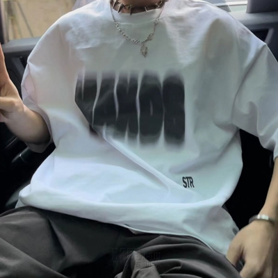 市场上装-T恤-电商T恤