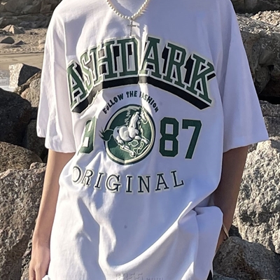 市场上装-T恤-电商T恤