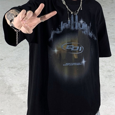 市场上装-T恤-电商T恤