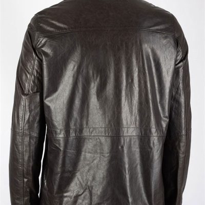 市场上装-皮衣-商务皮衣