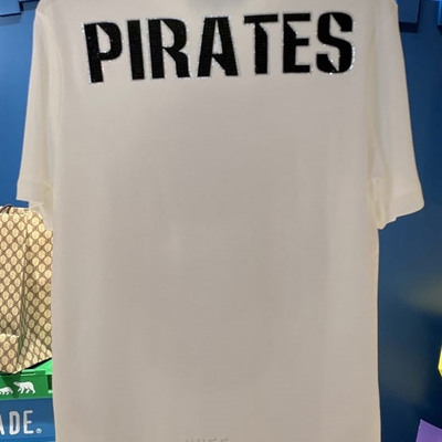 市场上装-T恤-欧货T恤