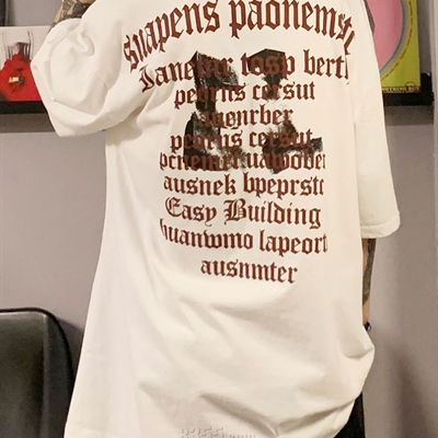 市场上装-T恤-电商T恤