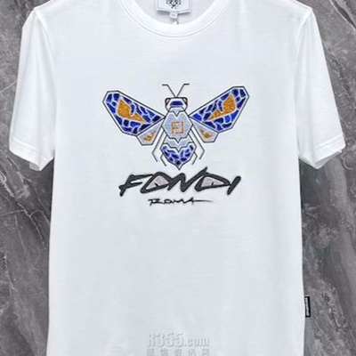 市场上装-T恤-欧货T恤