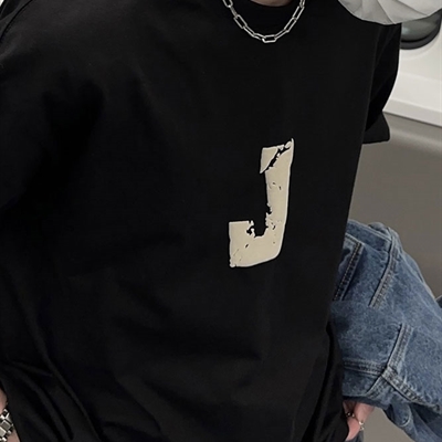 市场上装-T恤-电商T恤