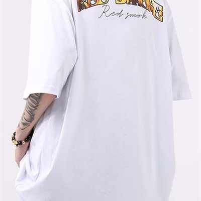 市场上装-T恤-电商T恤