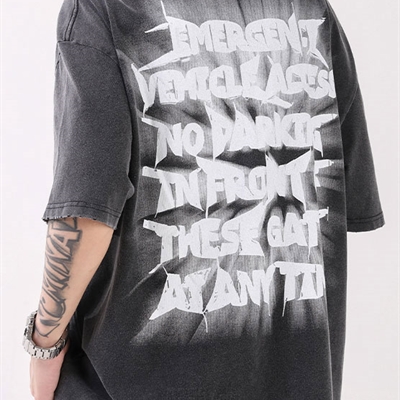 市场上装-T恤-电商T恤