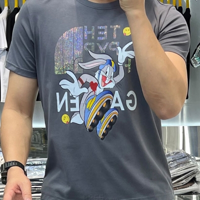 市场上装-T恤-欧货T恤