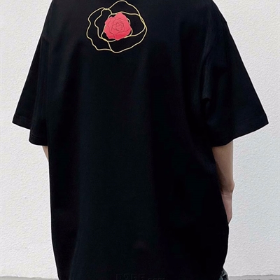 市场上装-T恤-电商T恤