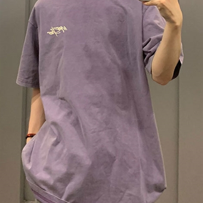 市场上装-T恤-电商T恤