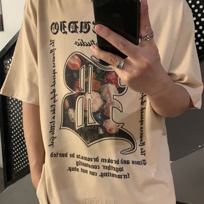 市场上装-T恤-电商T恤