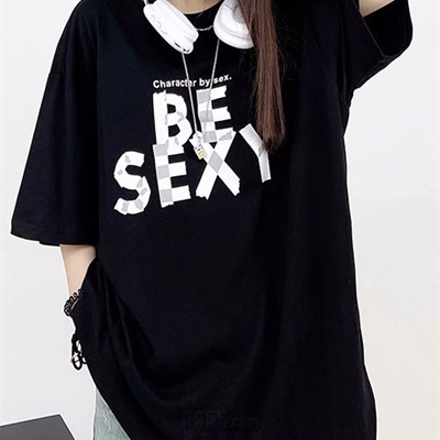 市场上装-T恤-电商T恤