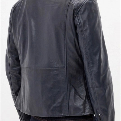 市场上装-皮衣-商务皮衣