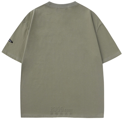 市场上装-T恤-电商T恤