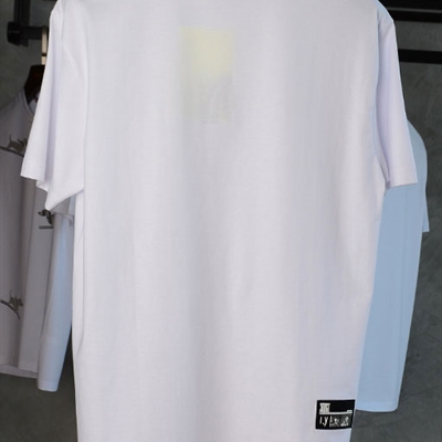 市场上装-T恤-欧货T恤