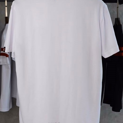 市场上装-T恤-欧货T恤