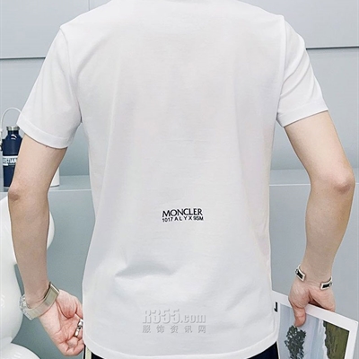 市场上装-T恤-欧货T恤