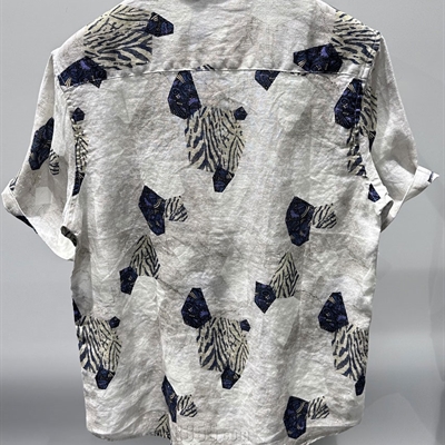 市场上装-衬衫-休闲衬衫