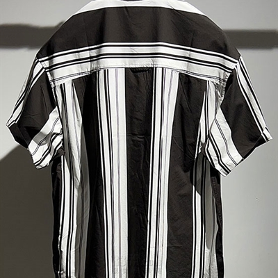 市场上装-衬衫-休闲衬衫