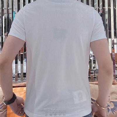 市场上装-T恤-欧货T恤
