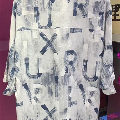 市场上装-衬衫-微潮衬衫