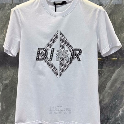 市场上装-T恤-欧货T恤