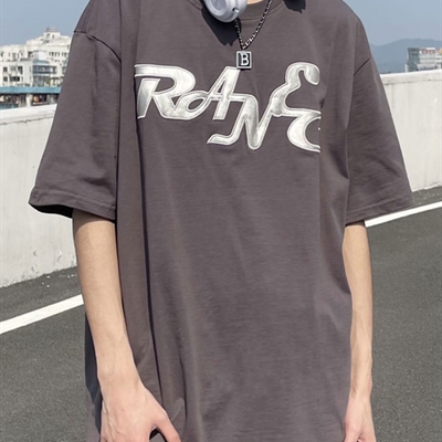 市场上装-T恤-电商T恤