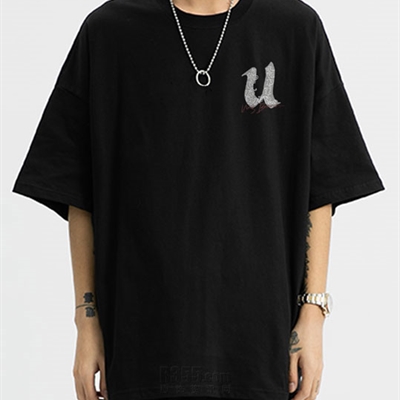 市场上装-T恤-电商T恤