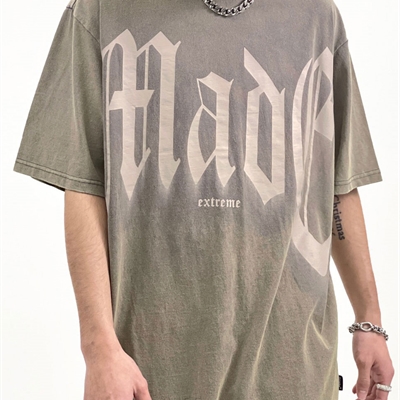 市场上装-T恤-电商T恤