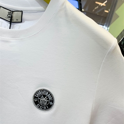 市场上装-T恤-欧货T恤