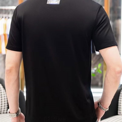 市场上装-T恤-欧货T恤