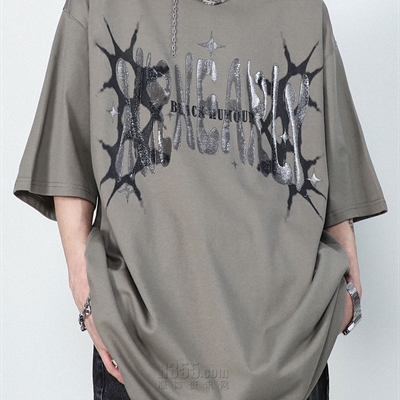 市场上装-T恤-电商T恤